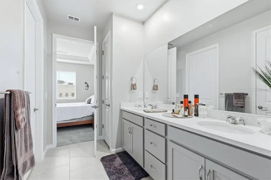 Furnished interior view inside a new home in Wellen Park, Venice (Image 13).