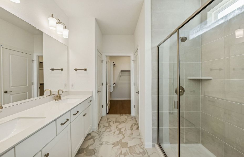 Furnished interior view inside a new home in Sun City Texas, Georgetown (Image 12).