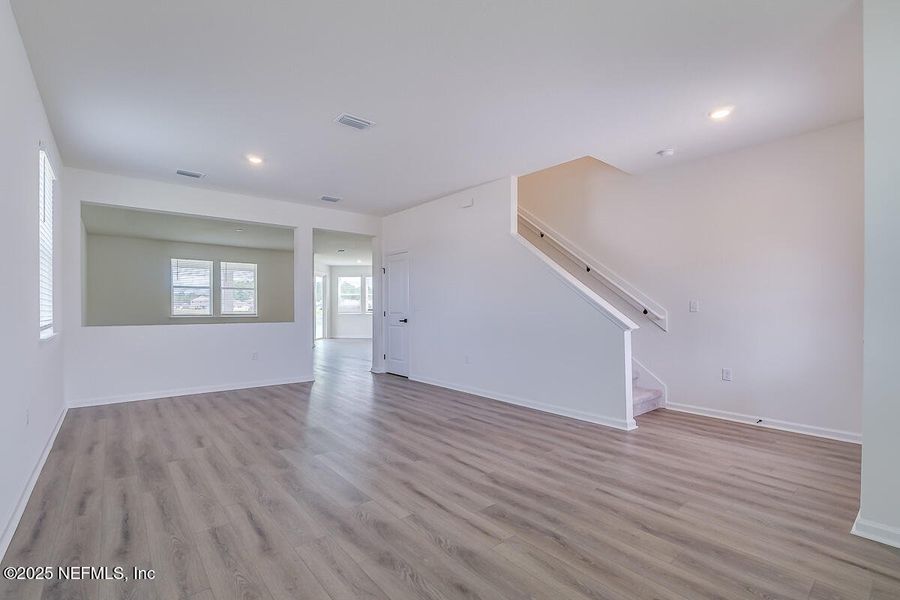 Spacious, unfurnished interior of a new home in Copper Ridge, Jacksonville (Image 28).