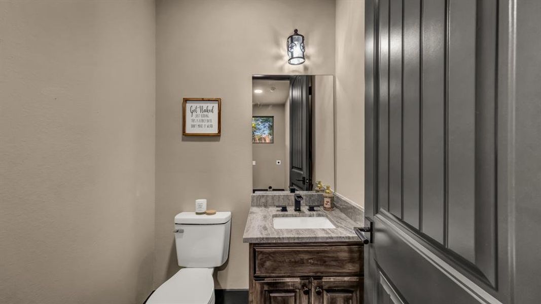 Furnished interior view inside a new home in Saddle Crest Estates, Weatherford (Image 23).