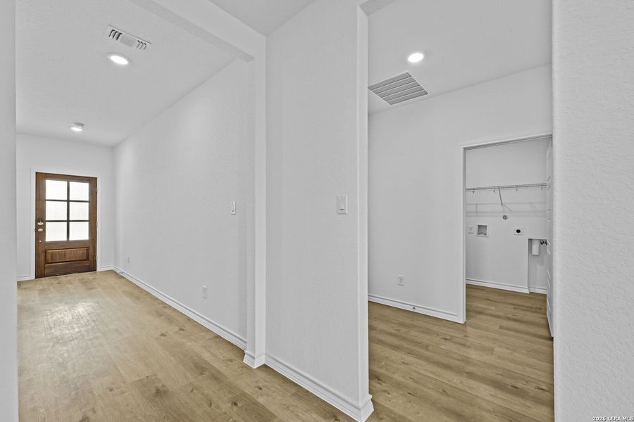 Spacious, unfurnished interior of a new home in Dove Song, Marion (Image 10).