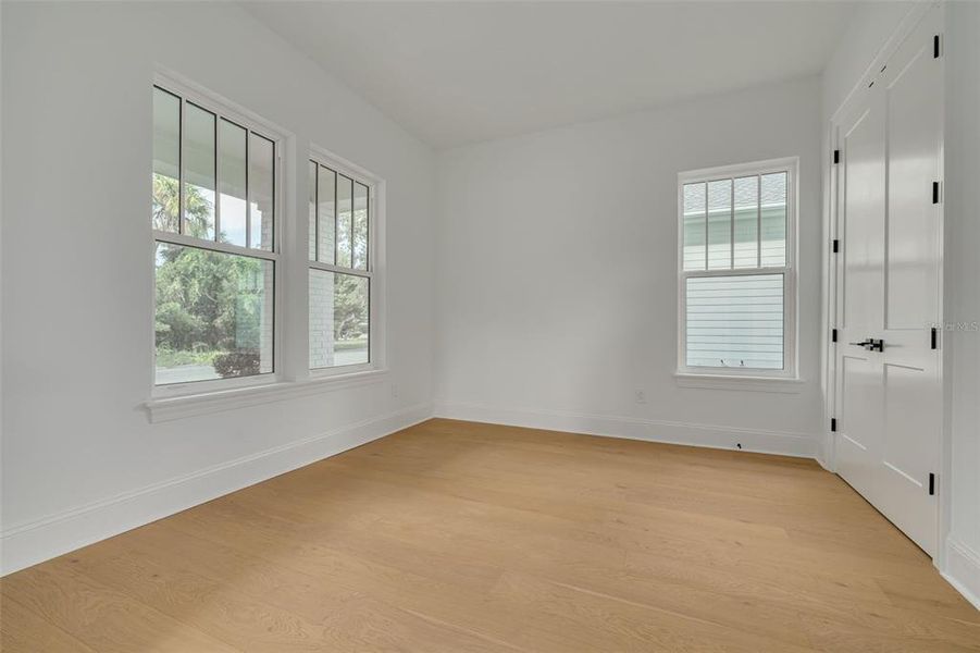 Spacious, unfurnished interior of a new home in , St. Petersburg (Image 29). Spacious, unfurnished interior of a new home in , St. Petersburg (Image 29).