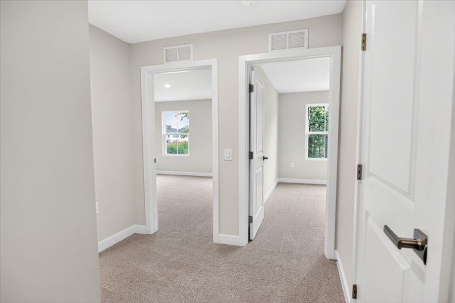Spacious, unfurnished interior of a new home in Arden Woods, Greenville (Image 15).