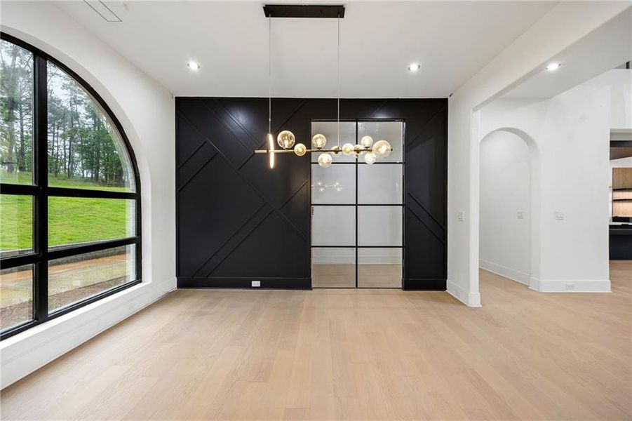 Spacious, unfurnished interior of a new home in , Alpharetta (Image 17).