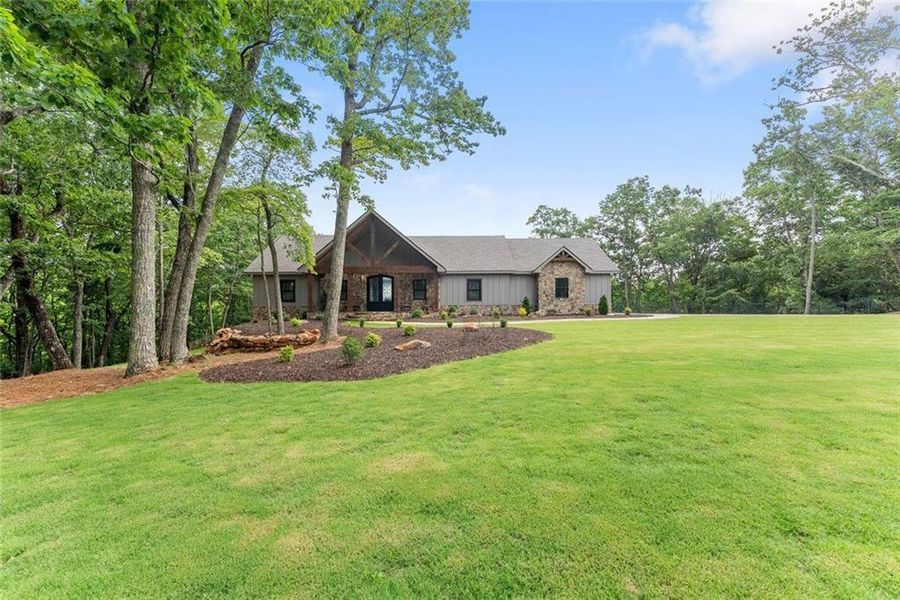 Image 76 of a home in .
