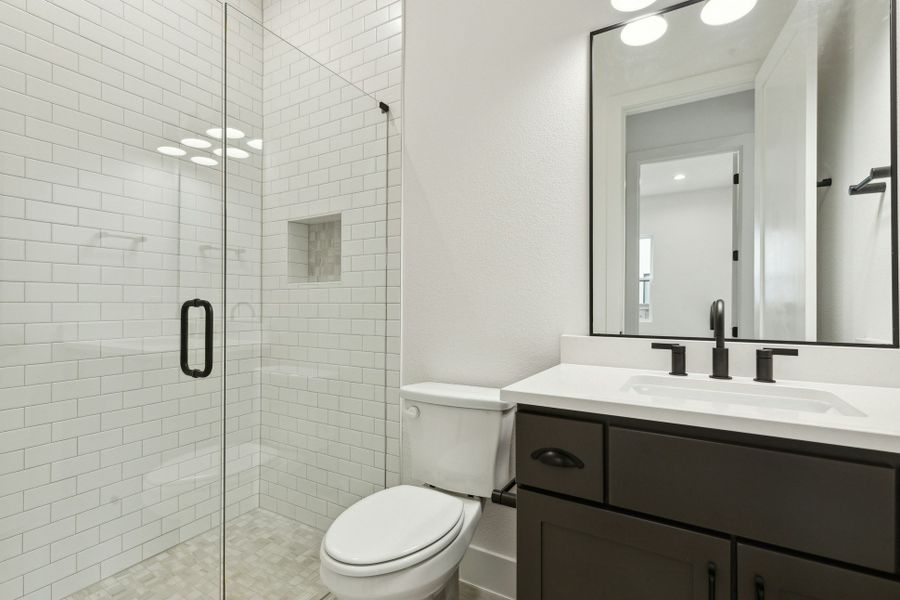 Furnished interior view inside a new home in , Dallas (Image 20).