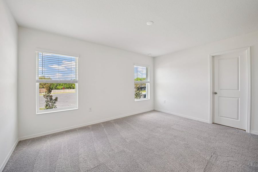 Spacious, unfurnished interior of a new home in Hillside at Mount Dora, Mount Dora (Image 14).