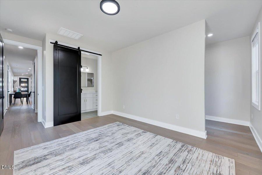 21-730 Hopkins St-21