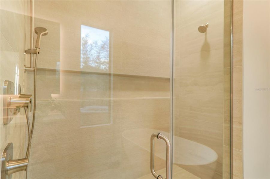 Furnished interior view inside a new home in , Windermere (Image 35).