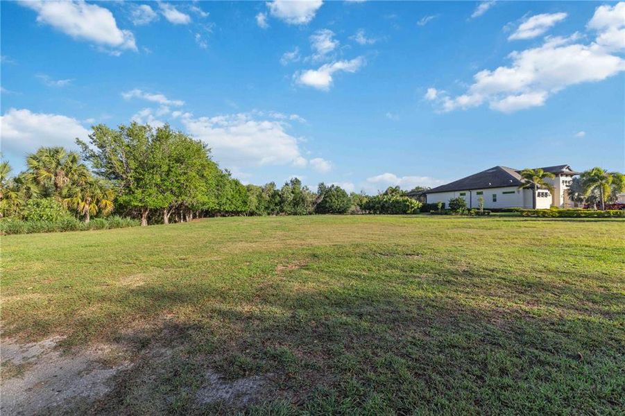 Natural landscape and outdoor views near in Sarasota (Image 8). Natural landscape and outdoor views near in Sarasota (Image 8).