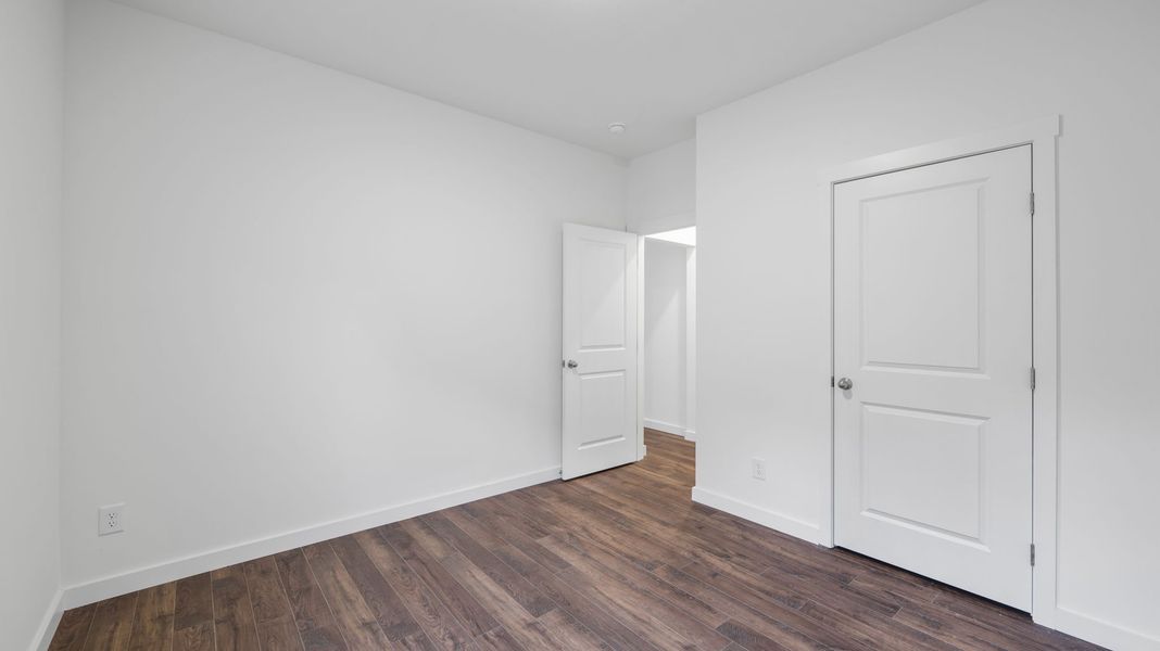 Spacious, unfurnished interior of a new home in Hillcrest Landing, McDonald (Image 19).