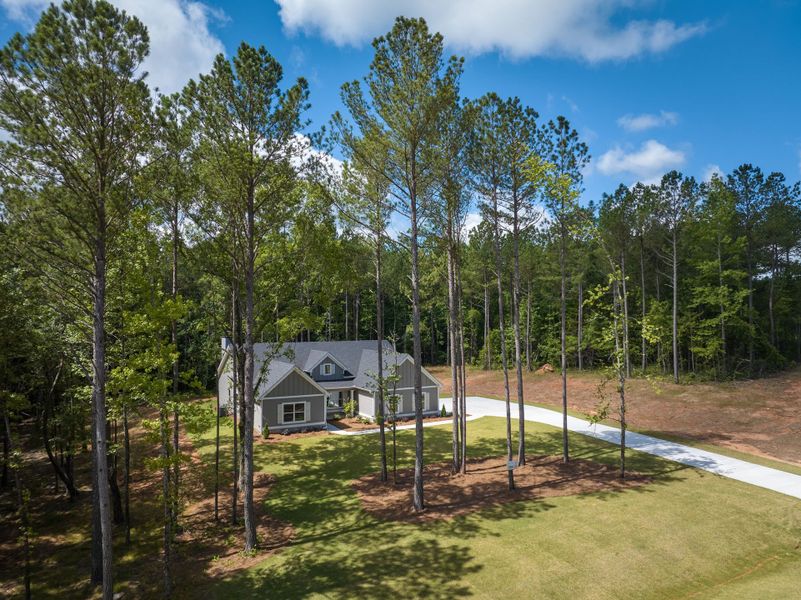 Image 38 of a home in Flint Farms.