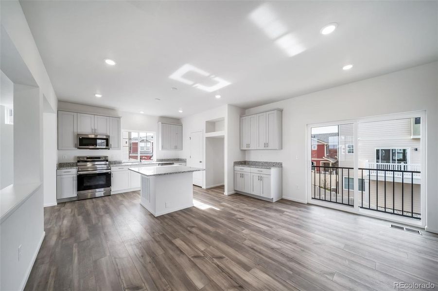 Furnished interior view inside a new home in Erie Highlands, Erie (Image 10).