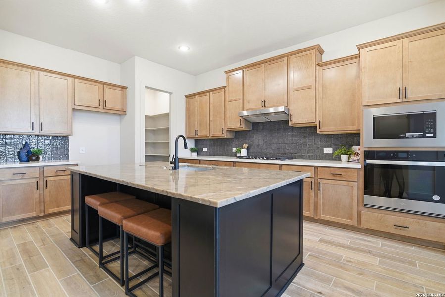 Furnished interior view inside a new home in Haby Hill 50s, San Antonio (Image 15).