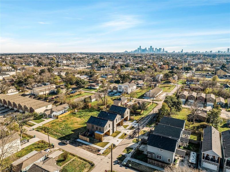 Aerial view showing proximity to downtown Houston.