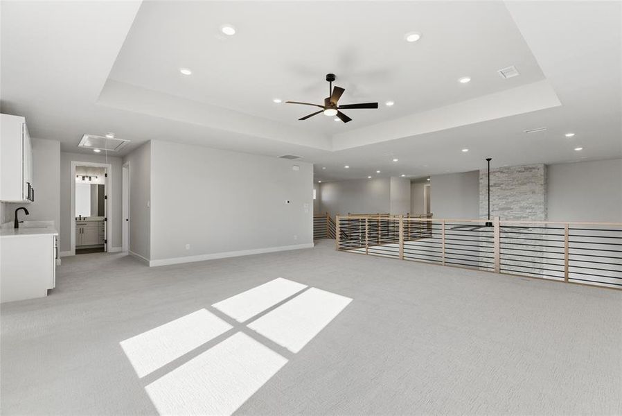 Spacious, unfurnished interior of a new home in Hidden Valley 1, Princeton (Image 23).