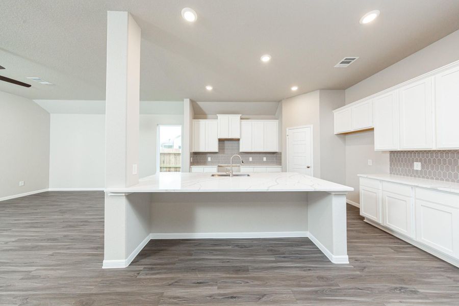 Furnished interior view inside a new home in River Ranch, Dayton (Image 9).