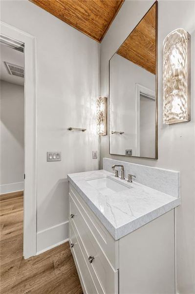 Image 86 of a home in .