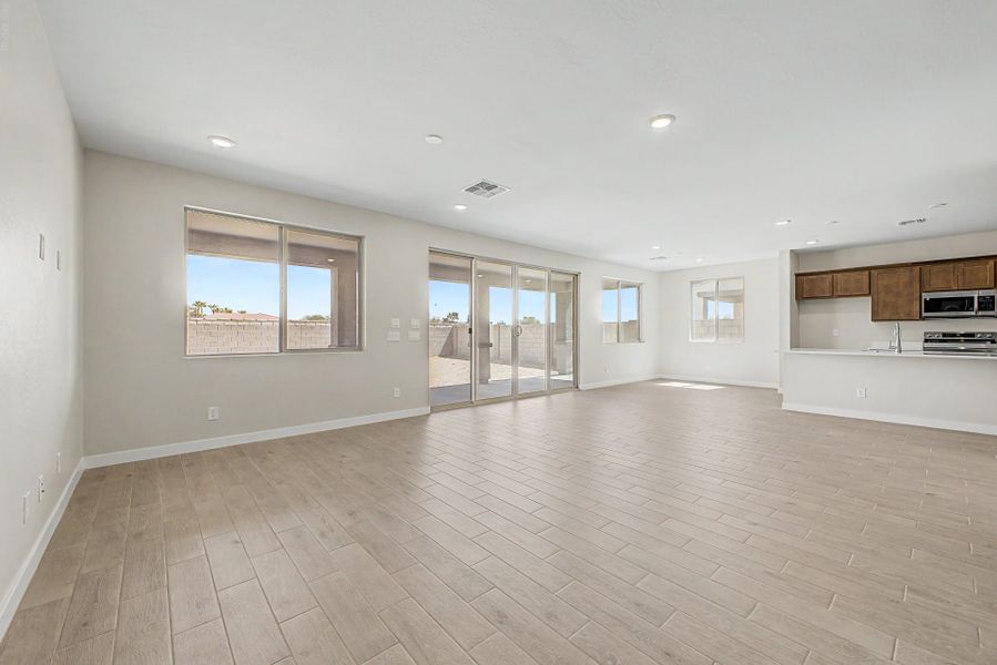 Spacious, unfurnished interior of a new home in Bentridge, Buckeye (Image 8). Spacious, unfurnished interior of a new home in Bentridge, Buckeye (Image 8).