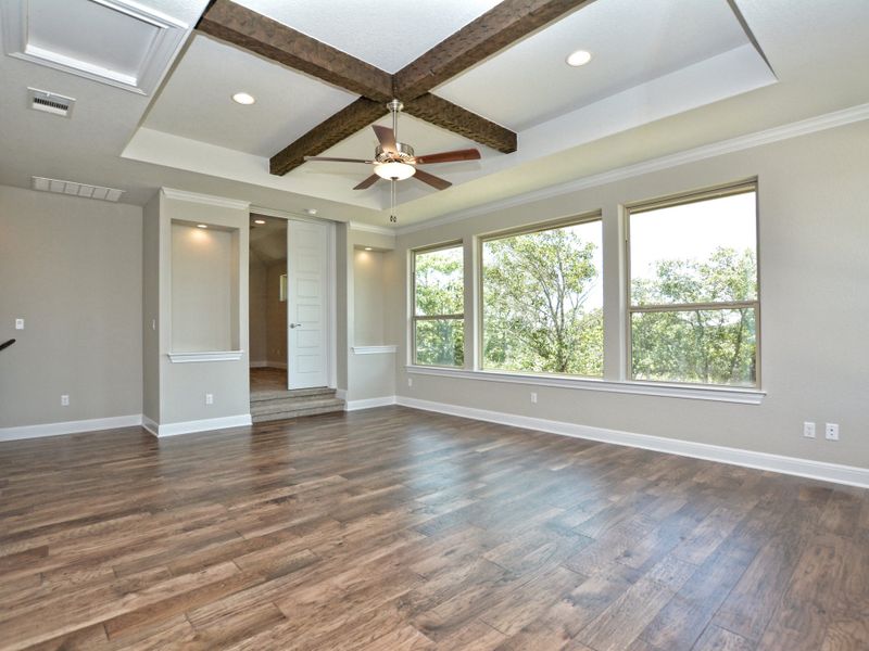 Representative unfurnished interior of a home built from the Santa Barbara II by Giddens Homes in Scofield Farms Estates, Georgetown (Image 102).