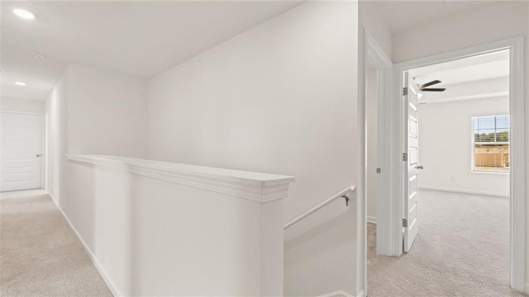 Spacious, unfurnished interior of a new home in Fox Crossing, Griffin (Image 27).