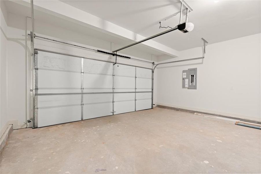 Spacious, unfurnished interior of a new home in , Douglasville (Image 45). Spacious, unfurnished interior of a new home in , Douglasville (Image 45).