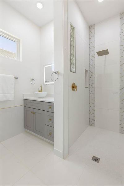 Furnished interior view inside a new home in , Palm Coast (Image 5).