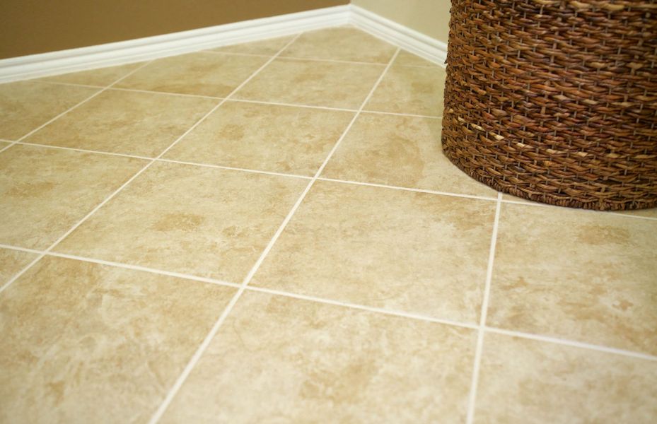 Representative interior finishes for a home built from the Hamilton by Pulte Homes in La Cima, San Marcos (Image 19).