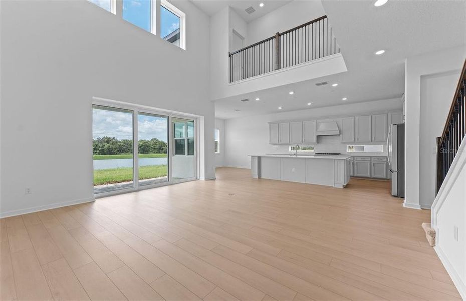 Spacious, unfurnished interior of a new home in Riverwood, Zephyrhills (Image 11).