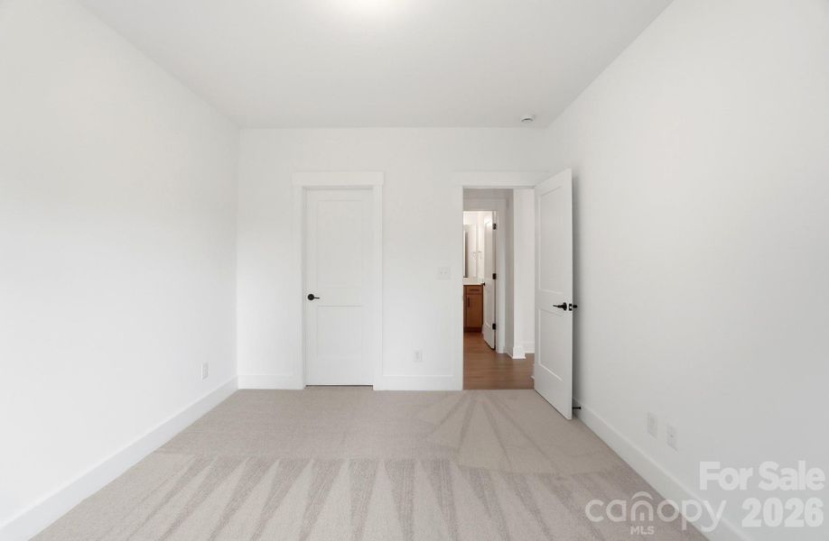 Spacious, unfurnished interior of a new home in Robinson Oaks, Gastonia (Image 21).