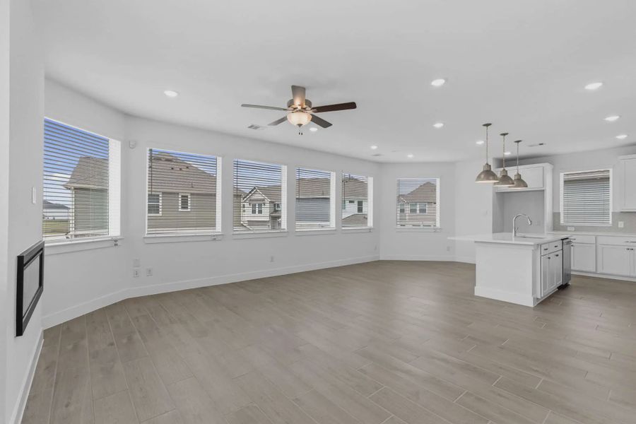 Representative unfurnished interior of a home built from the Oakdale by Chesmar Homes in Bridgeland, Elgin (Image 21).