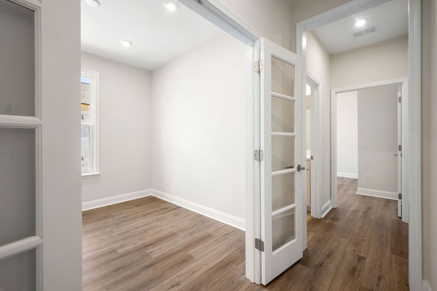 Spacious, unfurnished interior of a new home in Del Webb Savannah at Heartwood, Richmond Hill (Image 31). Spacious, unfurnished interior of a new home in Del Webb Savannah at Heartwood, Richmond Hill (Image 31).