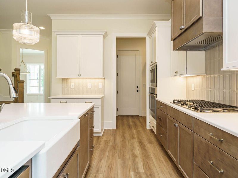 012-1280x960-kitchen