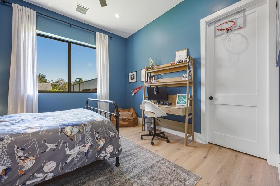 3rd bedroom with walk in closet