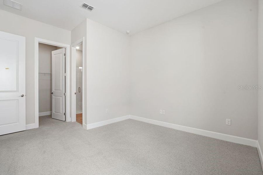 Spacious, unfurnished interior of a new home in Coasterra Community Group Page, Palmetto (Image 31).