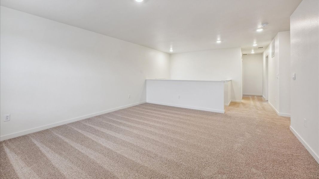 Spacious, unfurnished interior of a new home in Settlers Crossing, Commerce City (Image 17).