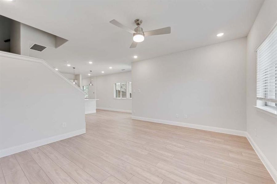 06_215 Griffith Dr, Princeton