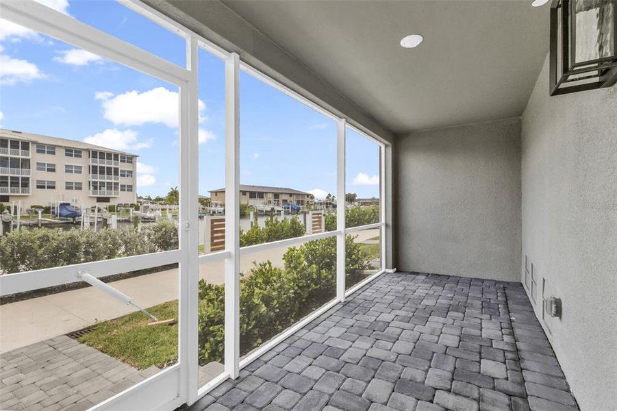 Exterior details and patio area of a home in Seahaven, Punta Gorda (Image 28).