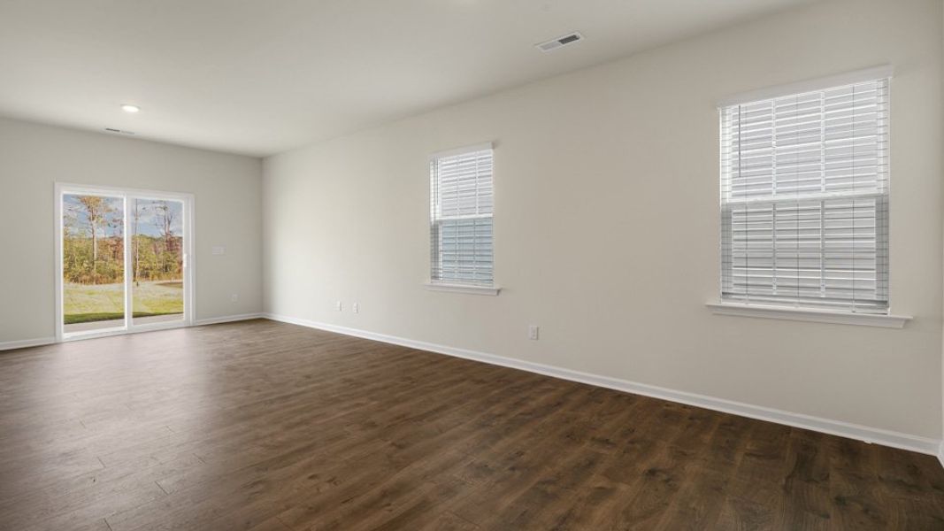 Spacious, unfurnished interior of a new home in The Grove at Matthews Landing, Fuquay Varina (Image 14).