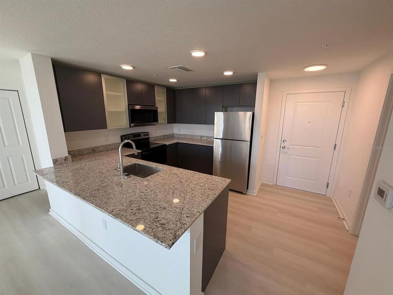 Furnished interior view inside a new home in , Orlando (Image 4).