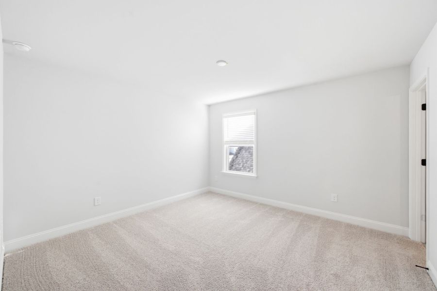 Spacious, unfurnished interior of a new home in Grand Arbor, Blythewood (Image 28).