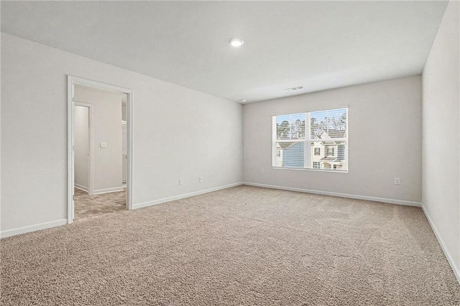 Spacious, unfurnished interior of a new home in , Powder Springs (Image 16).