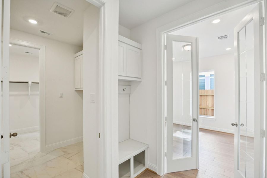 Spacious, unfurnished interior of a new home in , Magnolia (Image 15).