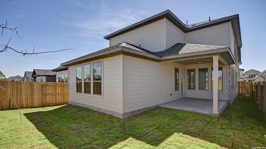 Exterior details and patio area of a home in Stillwater Ranch, San Antonio (Image 4).