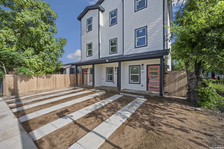 Exterior details and patio area of a home in , San Antonio (Image 19).