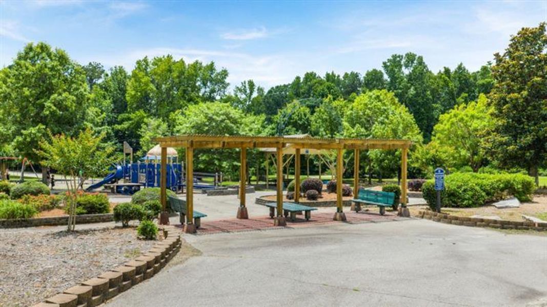 Image 56 of a home in Northwoods at Mirror Lake.