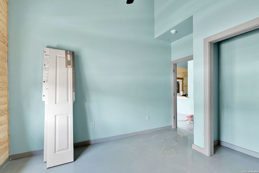 Spacious, unfurnished interior of a new home in , San Antonio (Image 6). Spacious, unfurnished interior of a new home in , San Antonio (Image 6).
