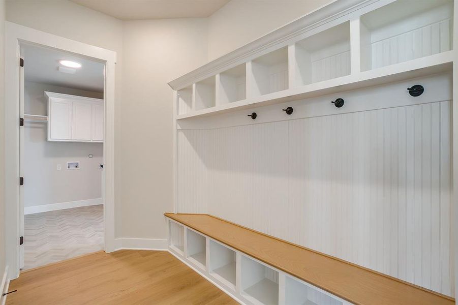 Spacious, unfurnished interior of a new home in , Waxahachie (Image 25). Spacious, unfurnished interior of a new home in , Waxahachie (Image 25).