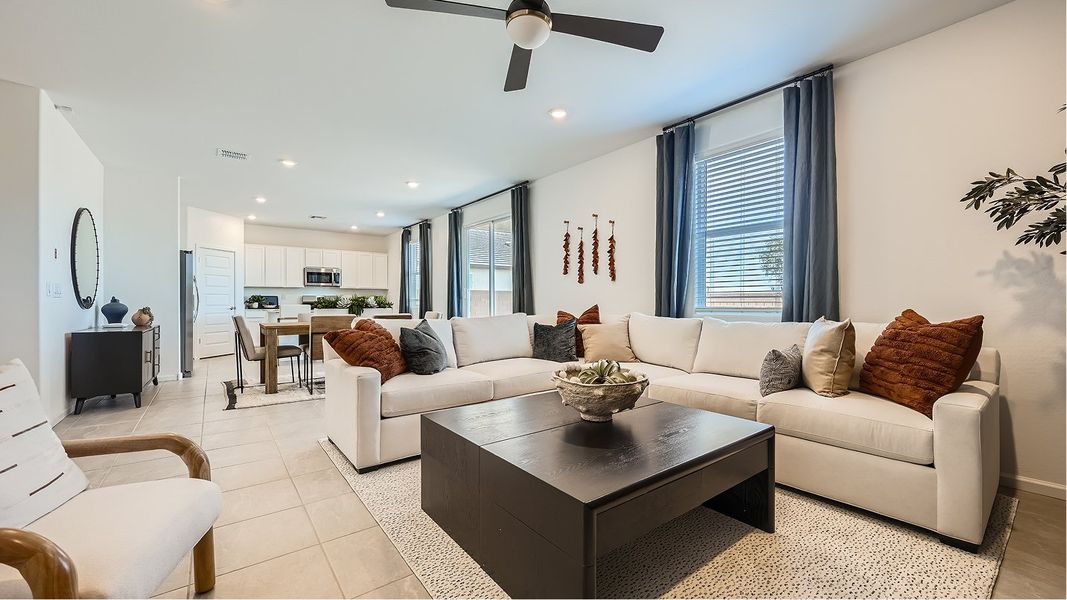 4049 Avery Family 3of4 F1 4049 Avery Family 3of4 F1