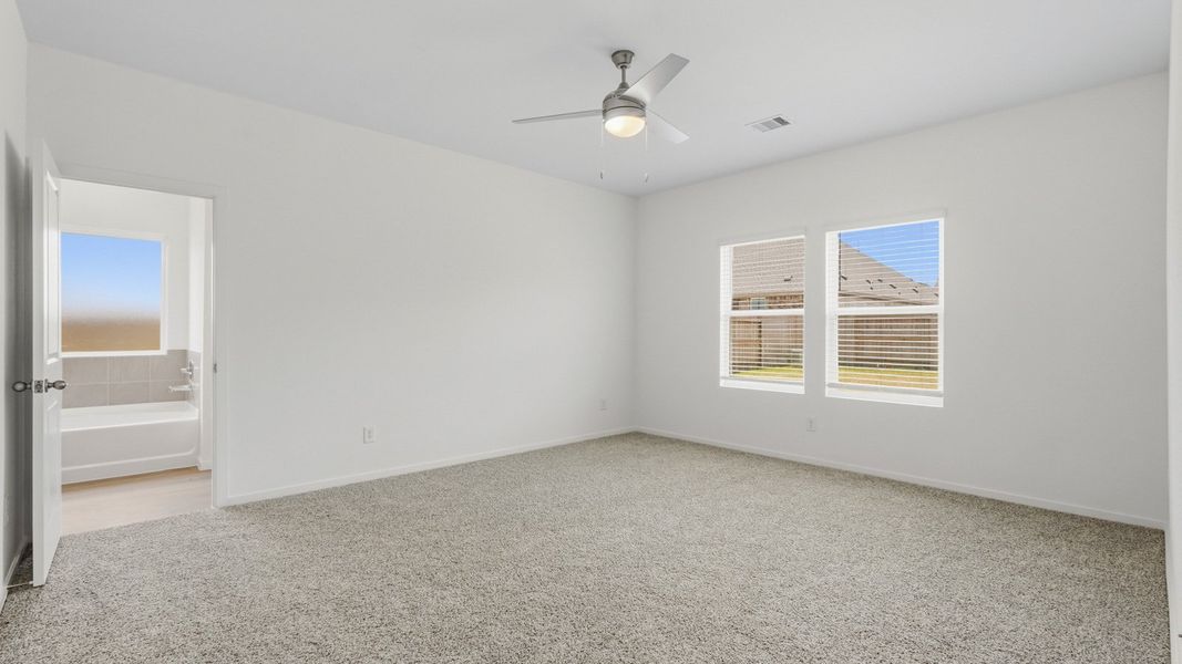 Representative unfurnished interior of a home built from the Perry by D.R. Horton in Cypress Green, Hockley (Image 17).